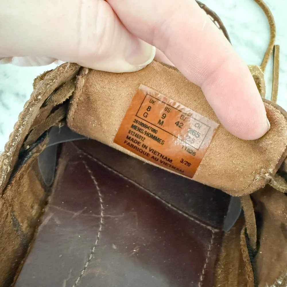 Clarks Boat Shoes Leather Nautical Preppy Brown Contrast Stitching Men 10.5 M